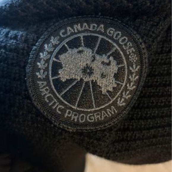 Canada Goose Jacket - Picture 3 of 4